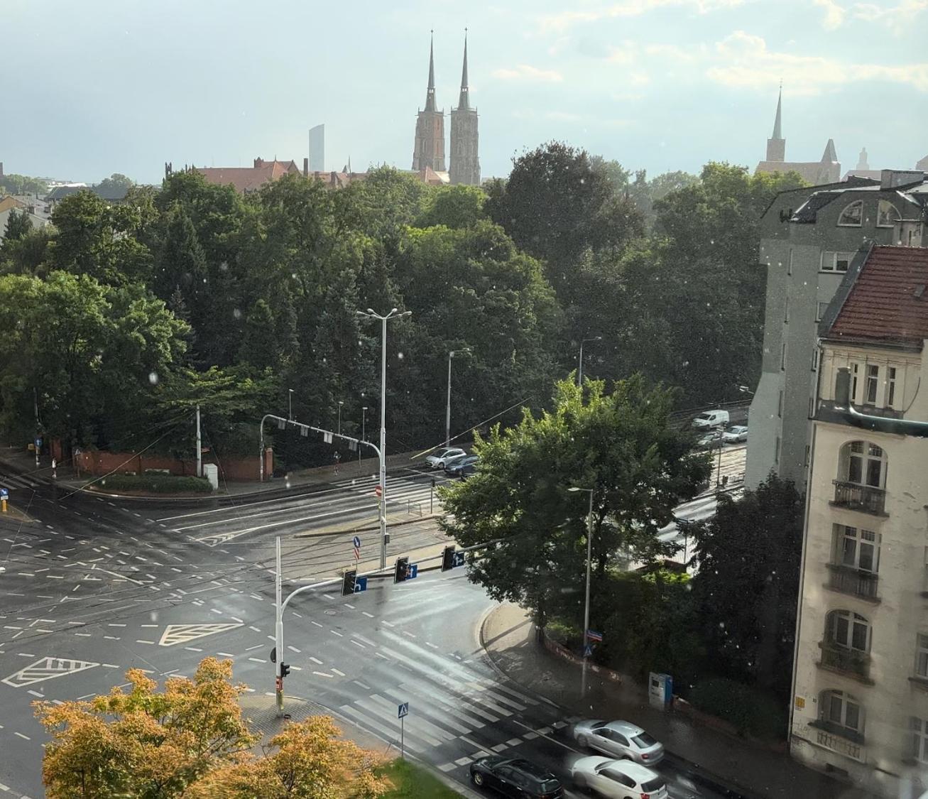 Funky Vibes Apart - Wyszynskiego 55 - Self Check-In 24H - Free Parking Вроцлав Экстерьер фото